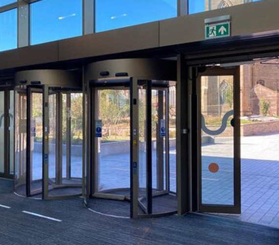revolving doors work of ss entrance automation